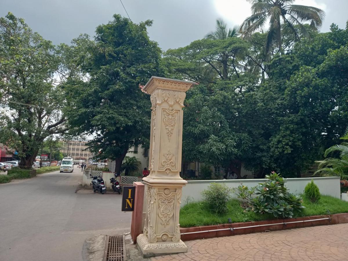 Hotel Madhuvan Serai Manipal Dış mekan fotoğraf