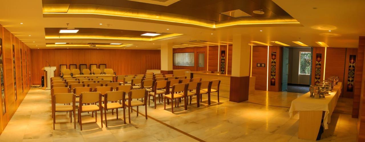 Hotel Madhuvan Serai Manipal Dış mekan fotoğraf
